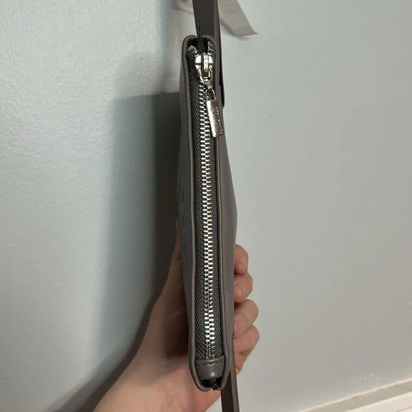 Calvin Klein Belt Bag Light Grey size medium - Picture 7 of 8